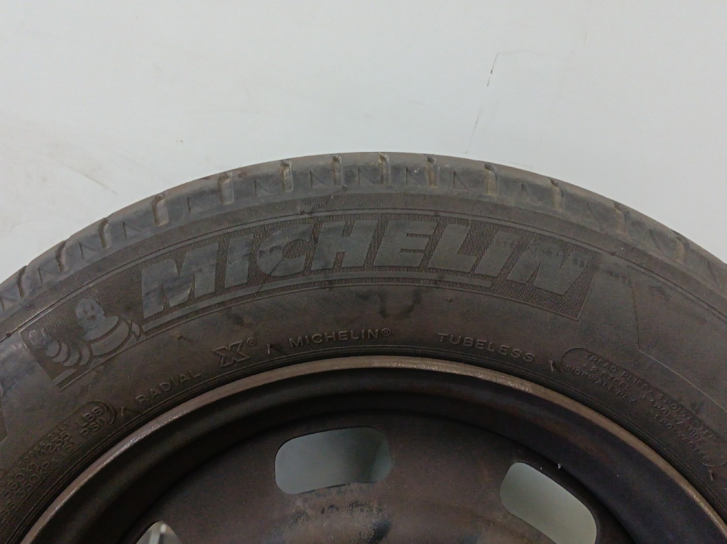 Roue de secours PEUGEOT 208 Imagem-1