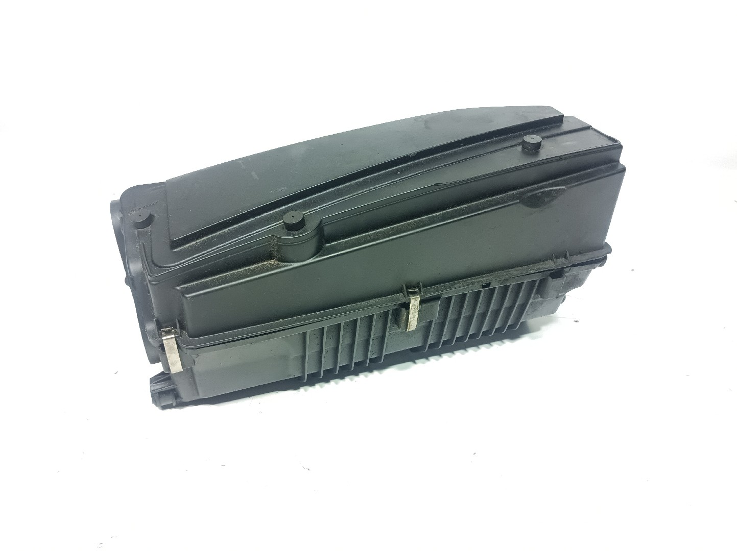 Air filter box MERCEDES-BENZ Classe C (W204) Imagem-0