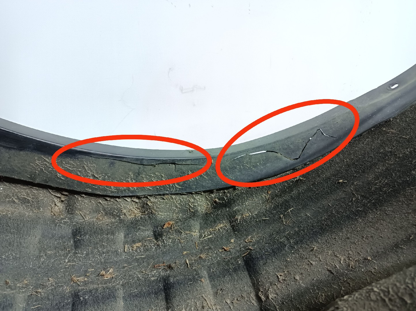 Cava roda trás direita VOLVO S60 II (134) Imagem-2