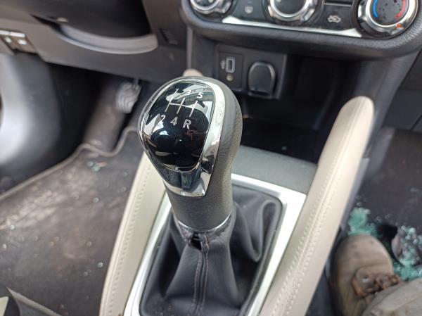 Pommeau / Soufflet de levier NISSAN Micra V (K14) Imagem-2