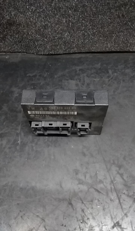 Módulo confort VOLKSWAGEN Golf V (1K1) Imagem-1