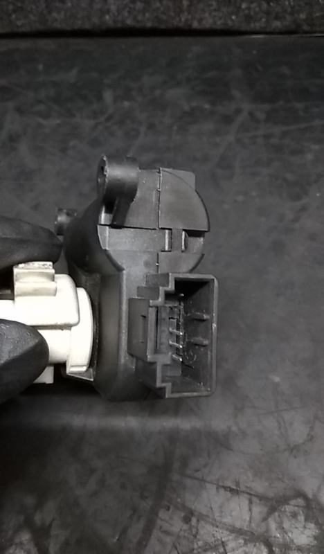 Multifunction control VOLKSWAGEN Golf V (1K1) Imagem-2