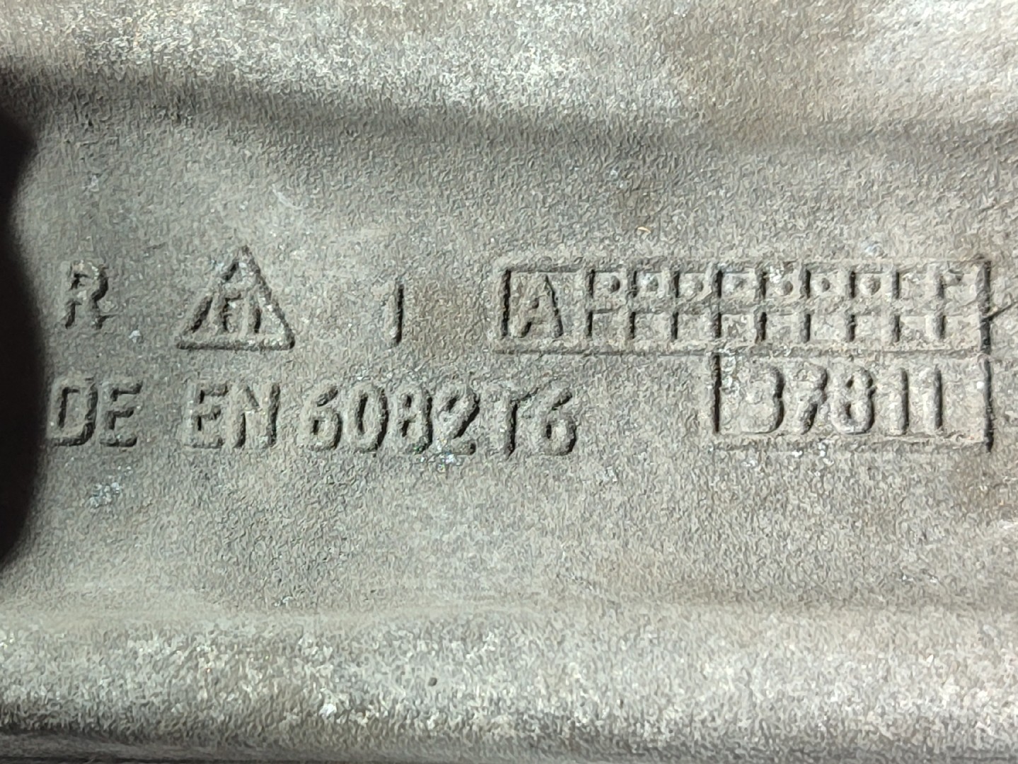 Braccio di sospensione anteriore destra BMW 5 Touring (F11) Imagem-1