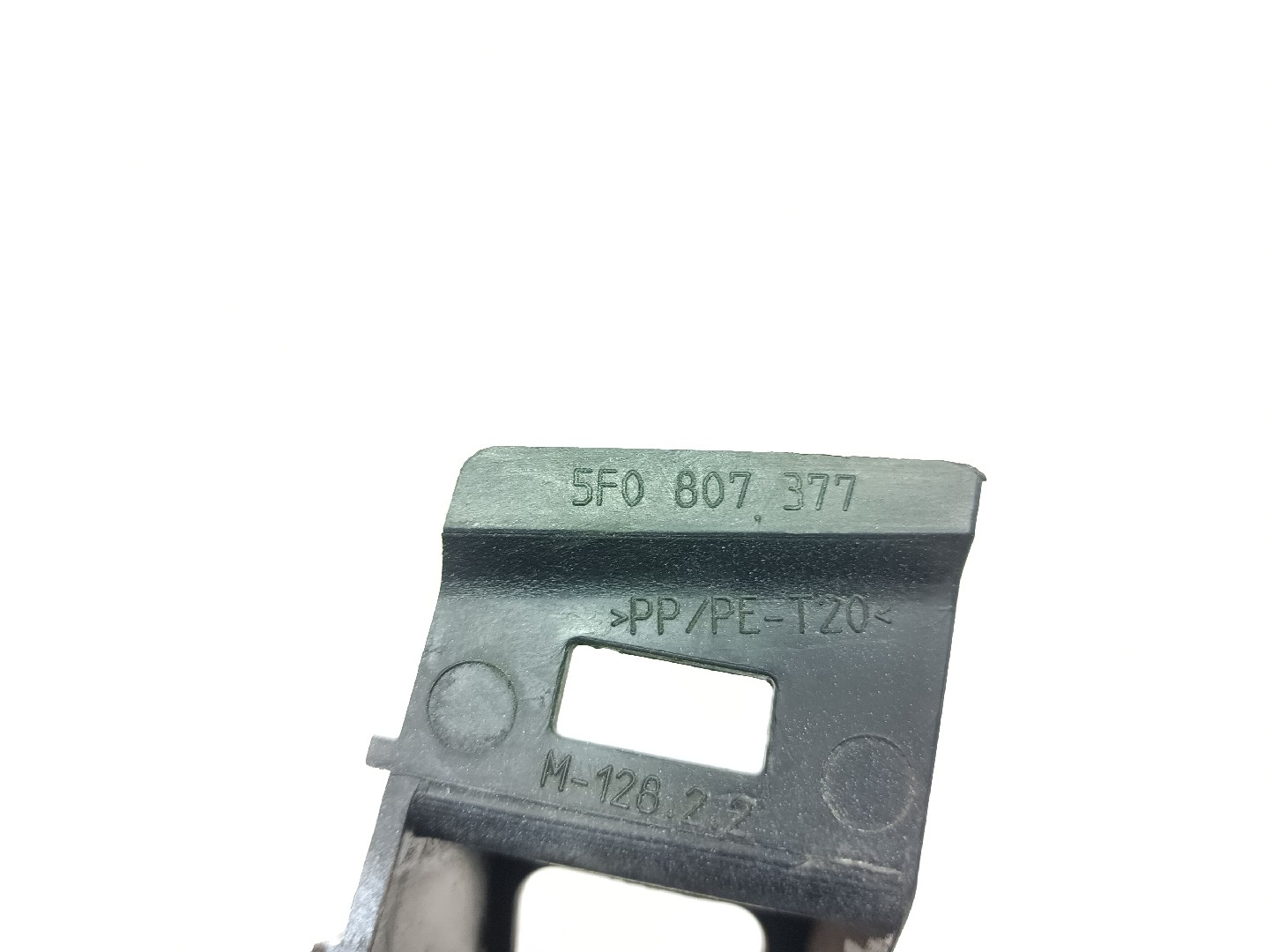 Guide pare-chocs arrière central SEAT Leon (5F1) Imagem-2