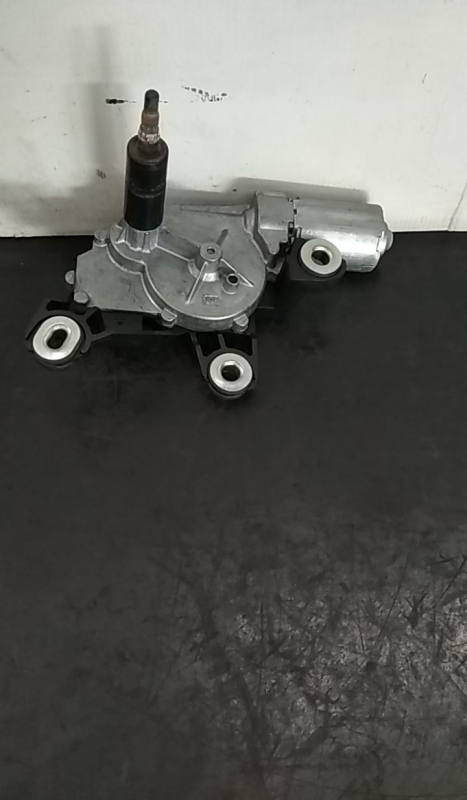 Essuie-glace moteur arrière VOLKSWAGEN Polo (9N) Imagem-1