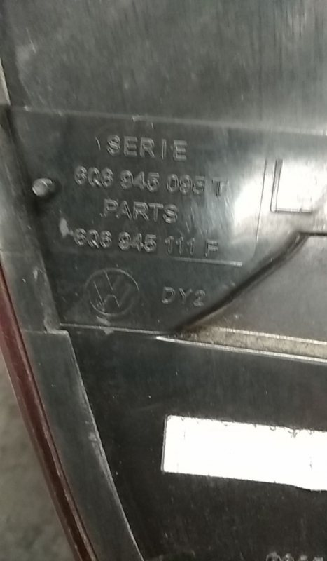 Feu arrière Gauche VOLKSWAGEN Polo (9N) Imagem-2