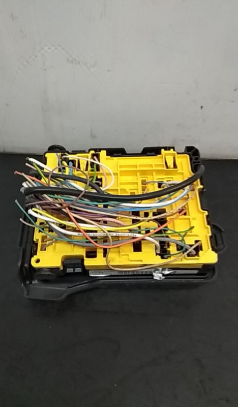 Boîte de fusibles / SAM / BSI PEUGEOT 208 Imagem-3