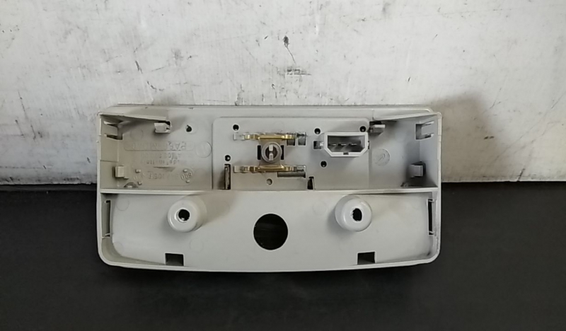 Plafoniera anteriore VOLKSWAGEN Polo (9N) Imagem-1