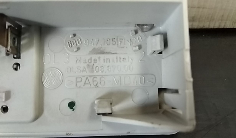 Plafoniera anteriore VOLKSWAGEN Polo (9N) Imagem-3