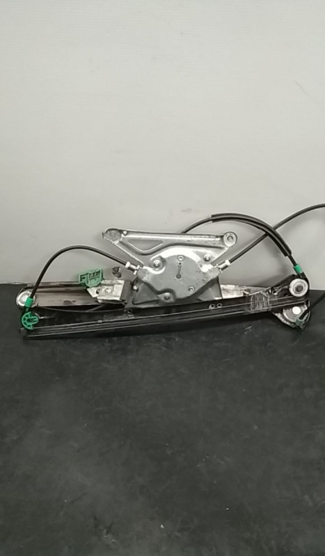 Power Window Regulator Without Motor For 2006-2008 Lexus RX400h Front Power Window Regulator Without Motor For 2006-2008 Lexus RX400h Front