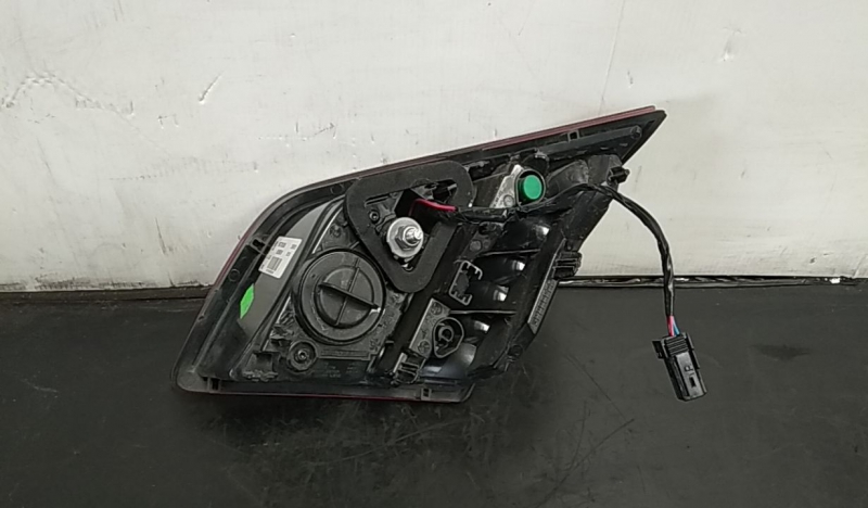Feu Arrière Gauche Pour Peugeot 308 II Phase 1 - Référence 9677818380, Occasion En Bon état