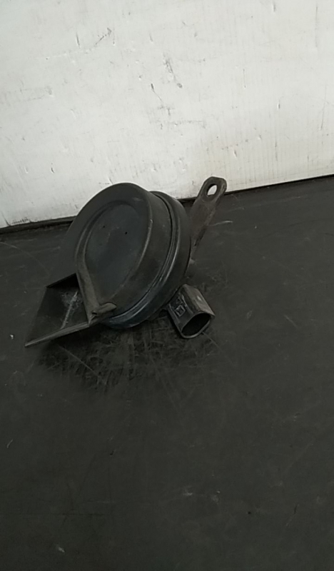 Horn VOLKSWAGEN Polo (9N) Imagem-1