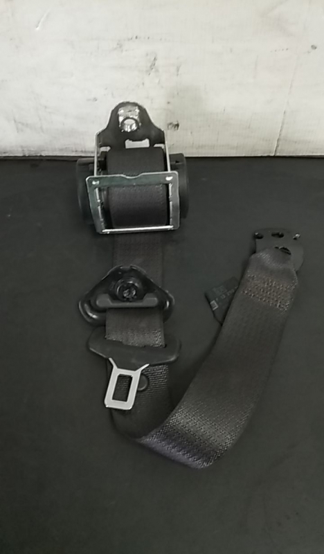 Cinturón trasero derecho OPEL Corsa D Imagem-0