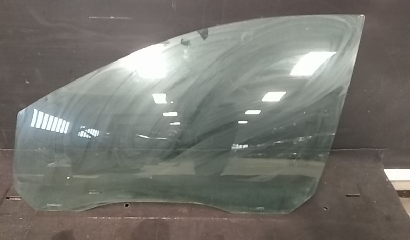 Vitre porte avant gauche FORD Focus II (DA_) Imagem-0