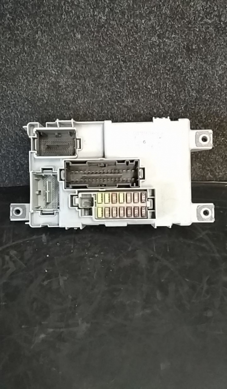 Boîte de fusibles / SAM / BSI FIAT Grande Punto (199_) Imagem-0