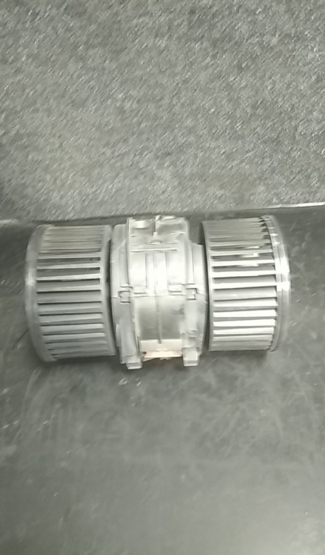 Heater Blower Motor RENAULT Megane III (BZ0_) Imagem-1
