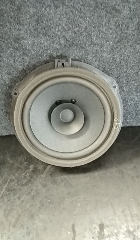 Sound system column / Speakers  FORD Fiesta VI (CB1, CCN) Imagem-0