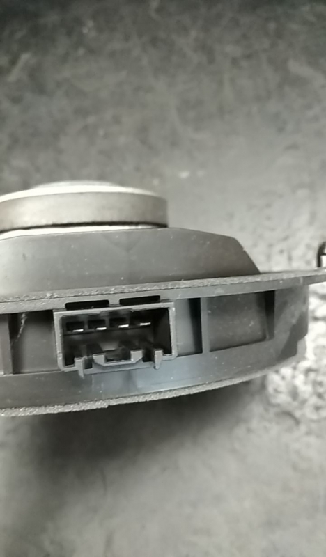 Sound system column / Speakers  FORD Fiesta VI (CB1, CCN) Imagem-3