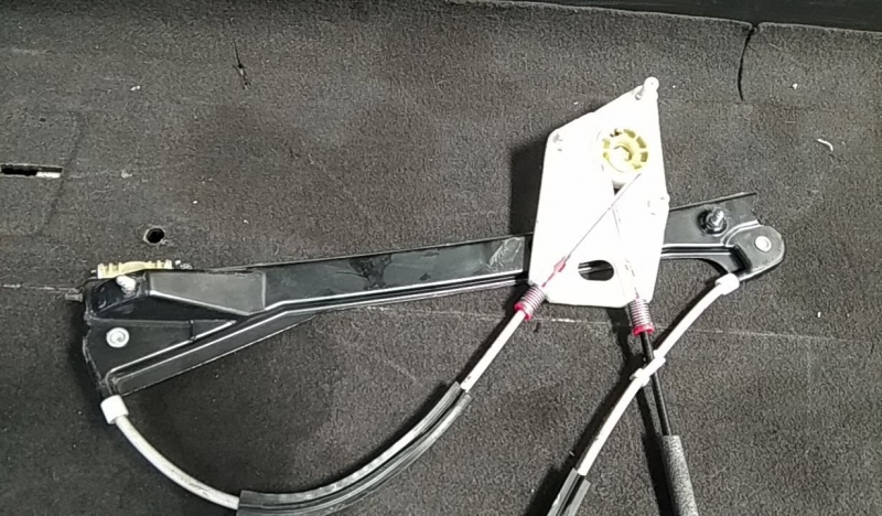 Lève-vitre avant Droite VOLKSWAGEN Polo (6R, 6C) Imagem-1