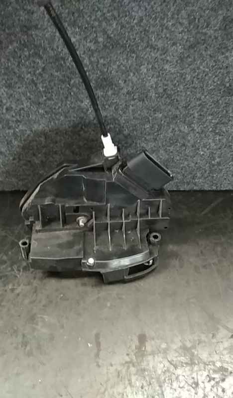 Serrure Avant Droite FORD Fiesta VI (CB1, CCN) Imagem-1