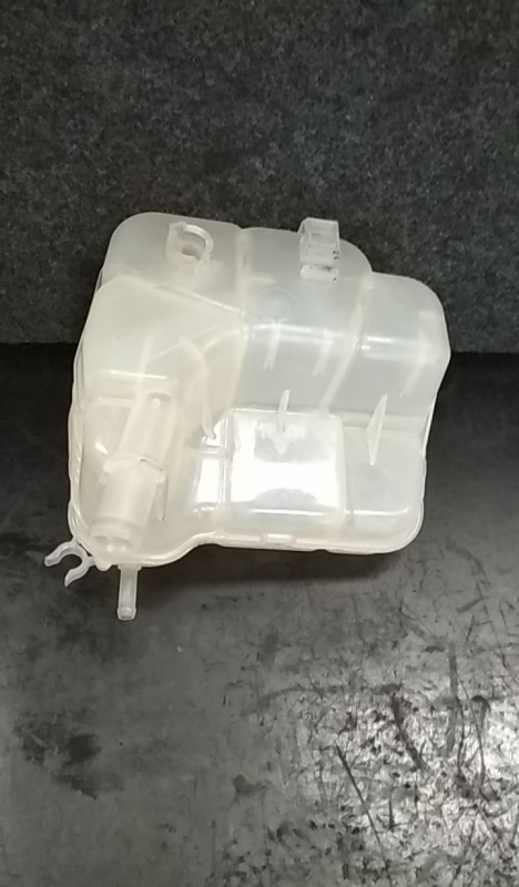 Réservoir/ Vase D'expansion De Liquide De Refroidissement OPEL Astra J Sedan Imagem-2