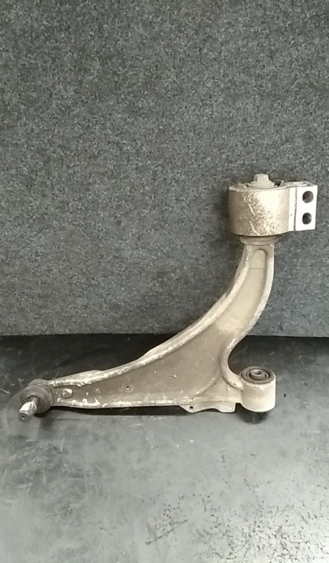 Right front suspension arm OPEL Astra J Sedan Imagem-1