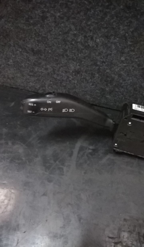 Ensemble leviers d'éclairage et essuie-glace SEAT Ibiza III (6L1) Imagem-1