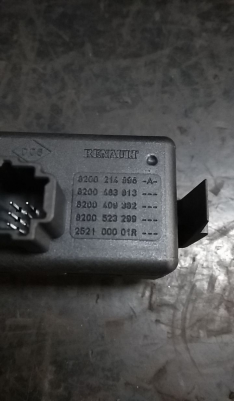 Bouton / interrupteur verrouillage portes RENAULT Megane III Grandtour (KZ0/1) Imagem-3