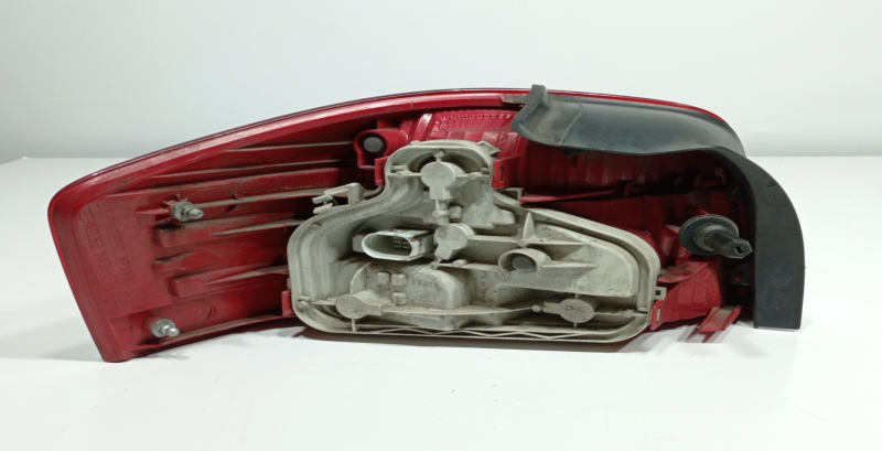 Feu arrière Droite AUDI A3 (8P1) Imagem-1