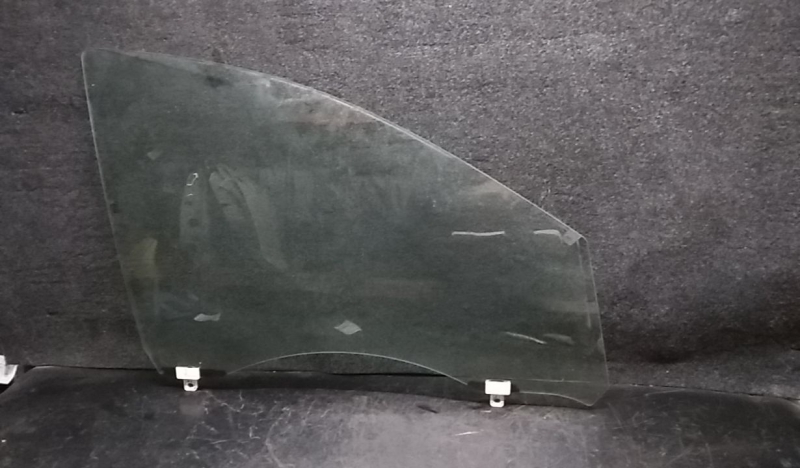 Vitre porte avant Droite RENAULT Megane III Grandtour (KZ0/1) Imagem-0
