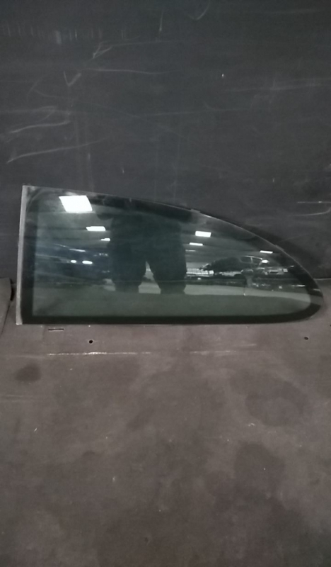 Vitre de custode arrière gauche SEAT Ibiza III (6L1) Imagem-0