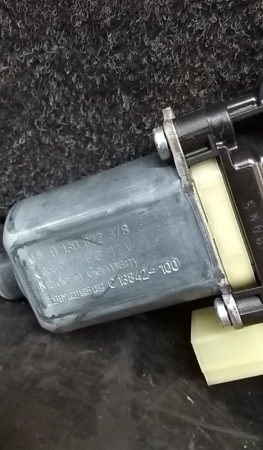 Moteur lève-vitre avant Droite VOLKSWAGEN Golf VII Variant (BA5, BV5) Imagem-3