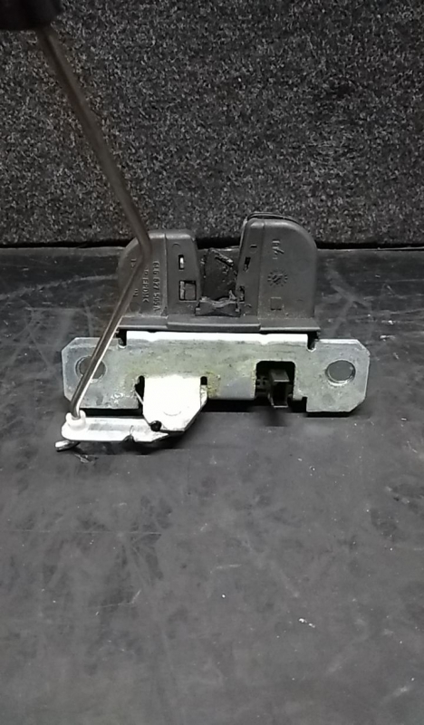 Cerradura / cierre maletero SEAT Ibiza III (6L1) Imagem-1
