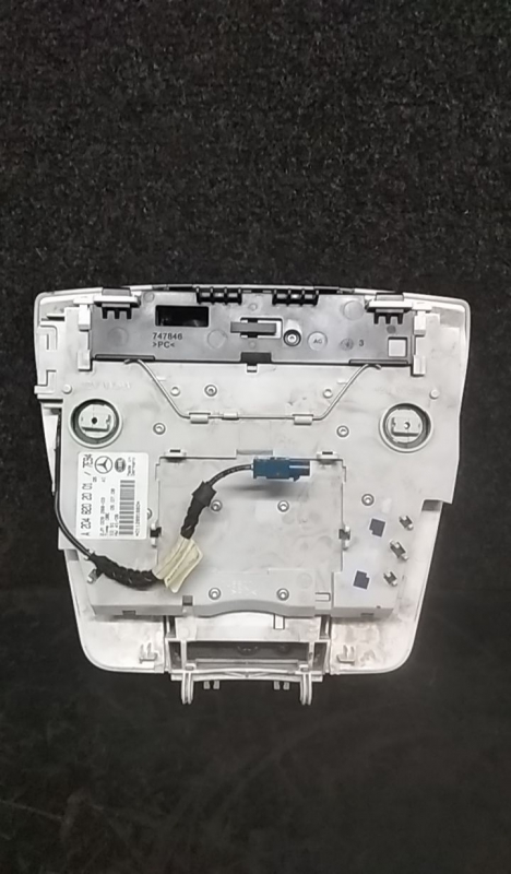 Plafoniera anteriore MERCEDES-BENZ Classe C (W204) Imagem-3