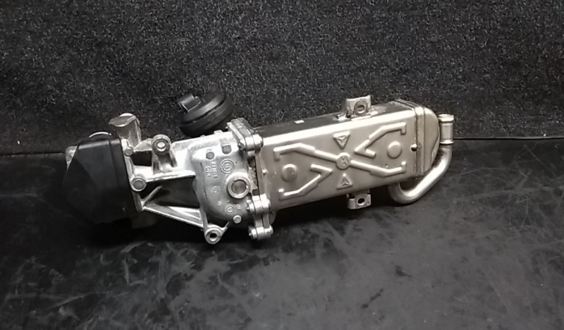 EGR gas radiator VOLKSWAGEN Golf VI (5K1) Imagem-1