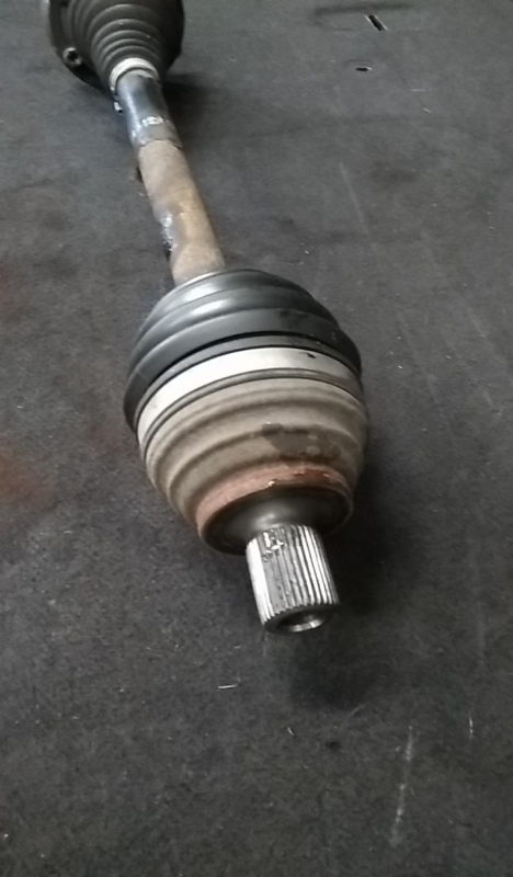 Transmissão frente esquerda VOLKSWAGEN Golf VI (5K1) Imagem-1