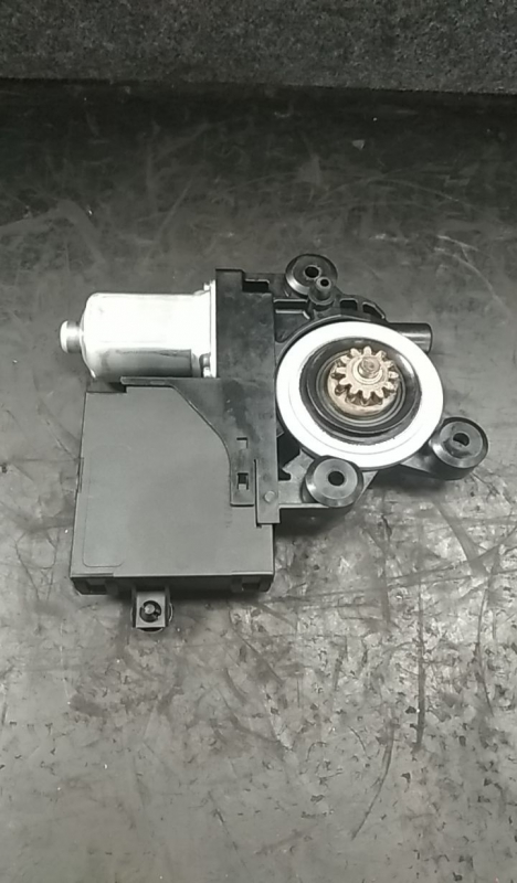 Motor Elevalunas Trasero Derecho VOLVO V50 (MW) Imagem-0