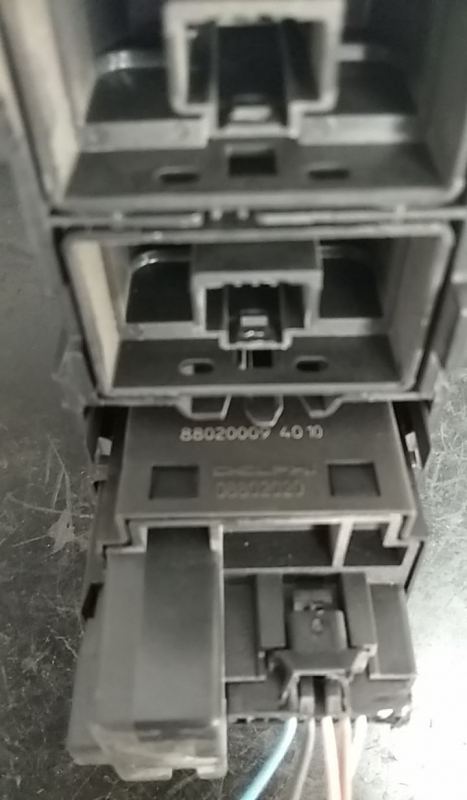 Calculateur d'éclairage RENAULT Megane III (BZ0_) Imagem-2