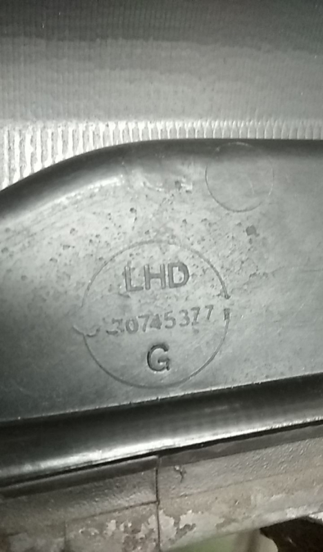 Copertura inferiore cruscotto VOLVO V50 (MW) Imagem-4