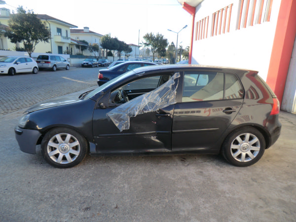 Golf V  VOLKSWAGEN Golf V (1K1) Imagem-1