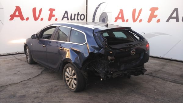 Astra J Sports Tourer OPEL Astra J Sports Tourer Imagem-12