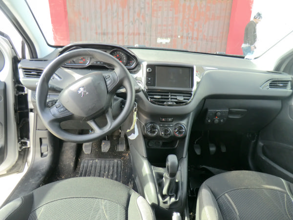 208 PEUGEOT 208 Imagem-4