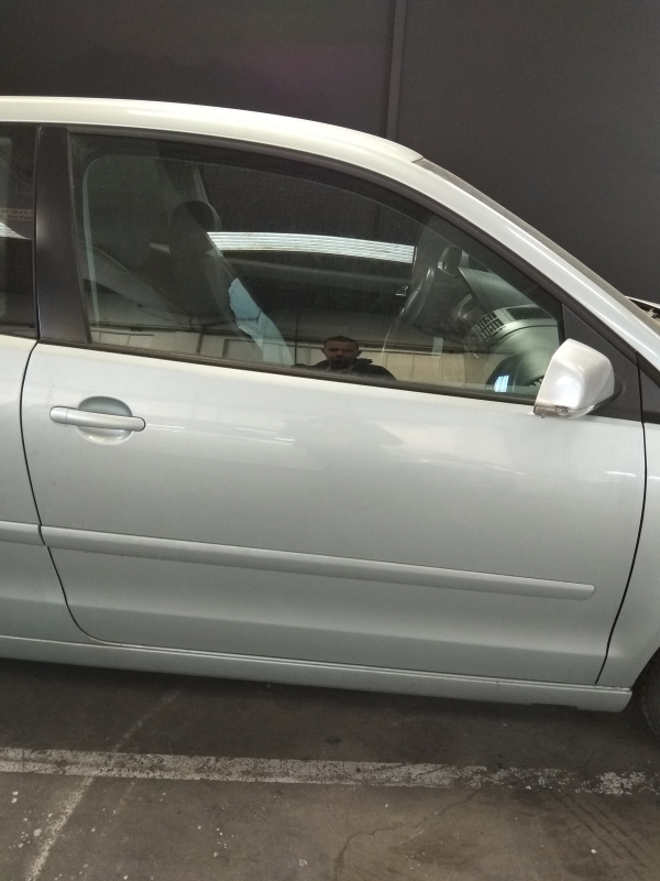 Polo  VOLKSWAGEN Polo (9N) Imagem-15