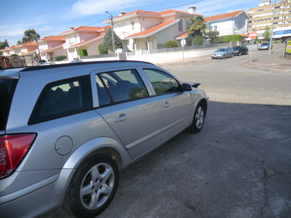 Astra H Caravan  OPEL Astra H Caravan (L35) Imagem-1