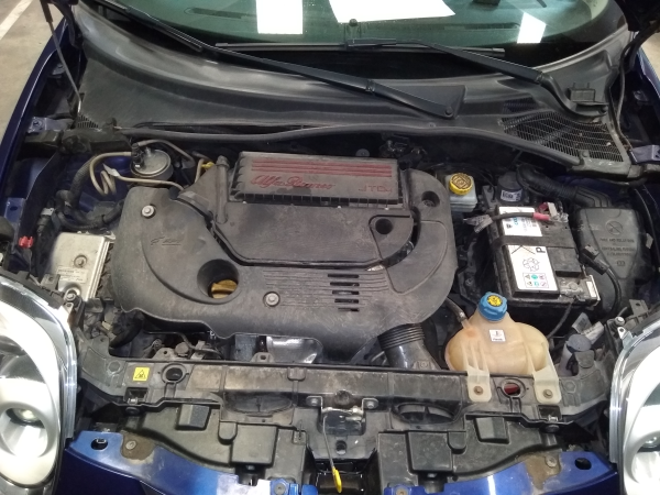 Mito  ALFA ROMEO Mito (955_) Imagem-11