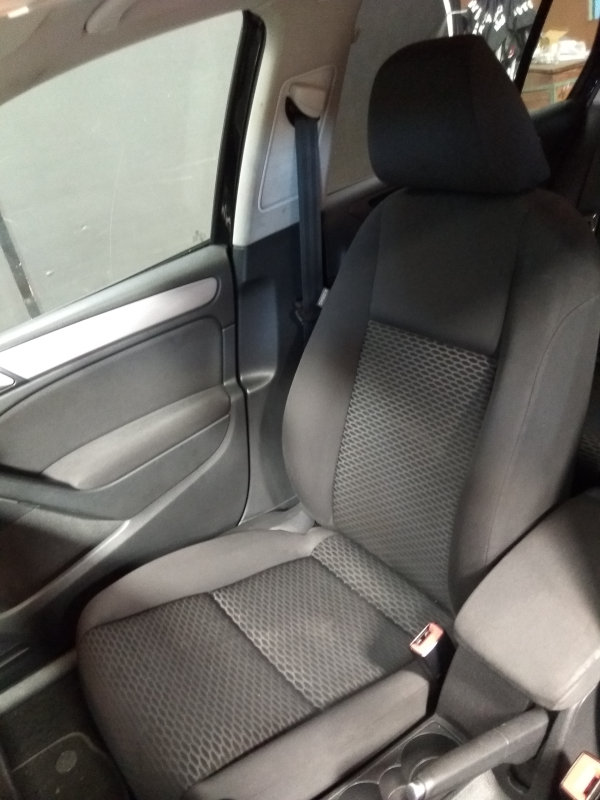 Golf VI  VOLKSWAGEN Golf VI (5K1) Imagem-8