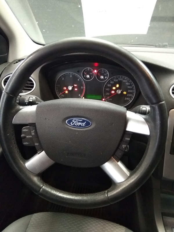 Focus II  FORD Focus II (DA_) Imagem-6