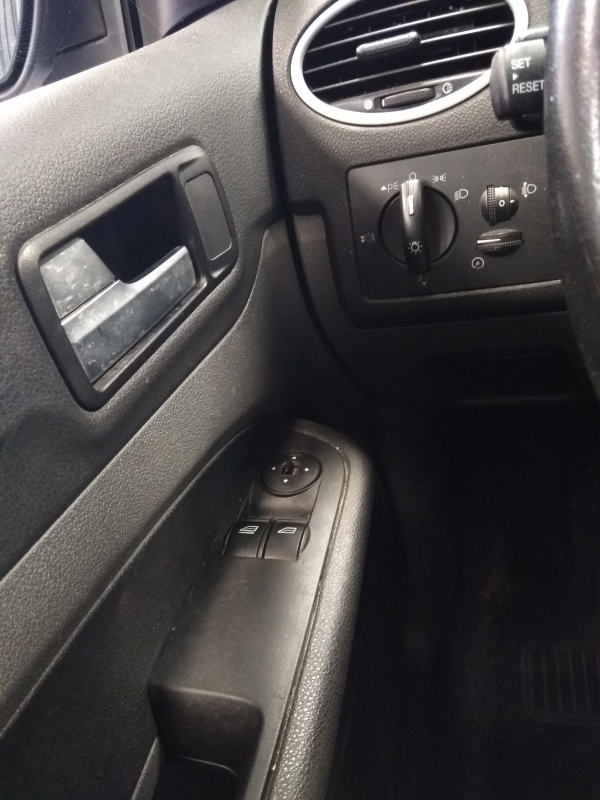 Focus II  FORD Focus II (DA_) Imagem-8