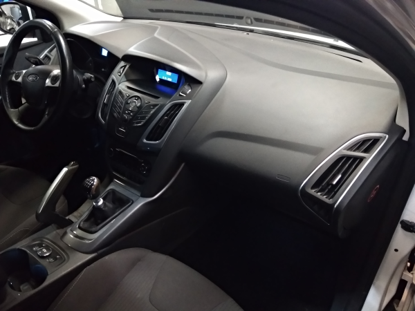 Focus III Carrinha FORD Focus III Carrinha Imagem-6