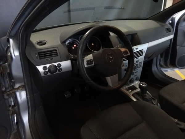 Astra H GTC  OPEL Astra H GTC (L08) Imagem-8